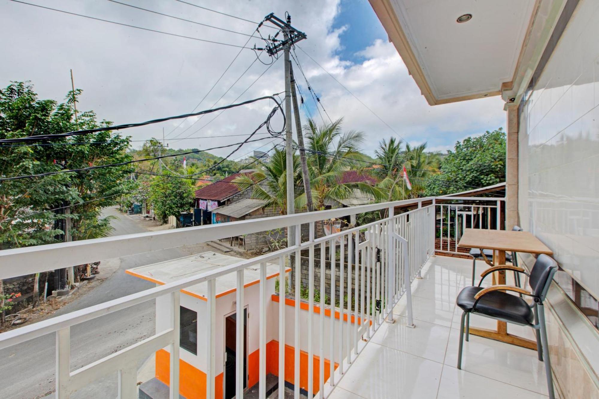 Oyo 2463 Bali Balangan Hotel Jimbaran  Exterior photo